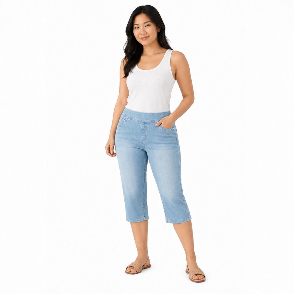 Belle by Kim Gravel Pull-On Capri Jeans Women’s 4P Light Wash Stretch Denim